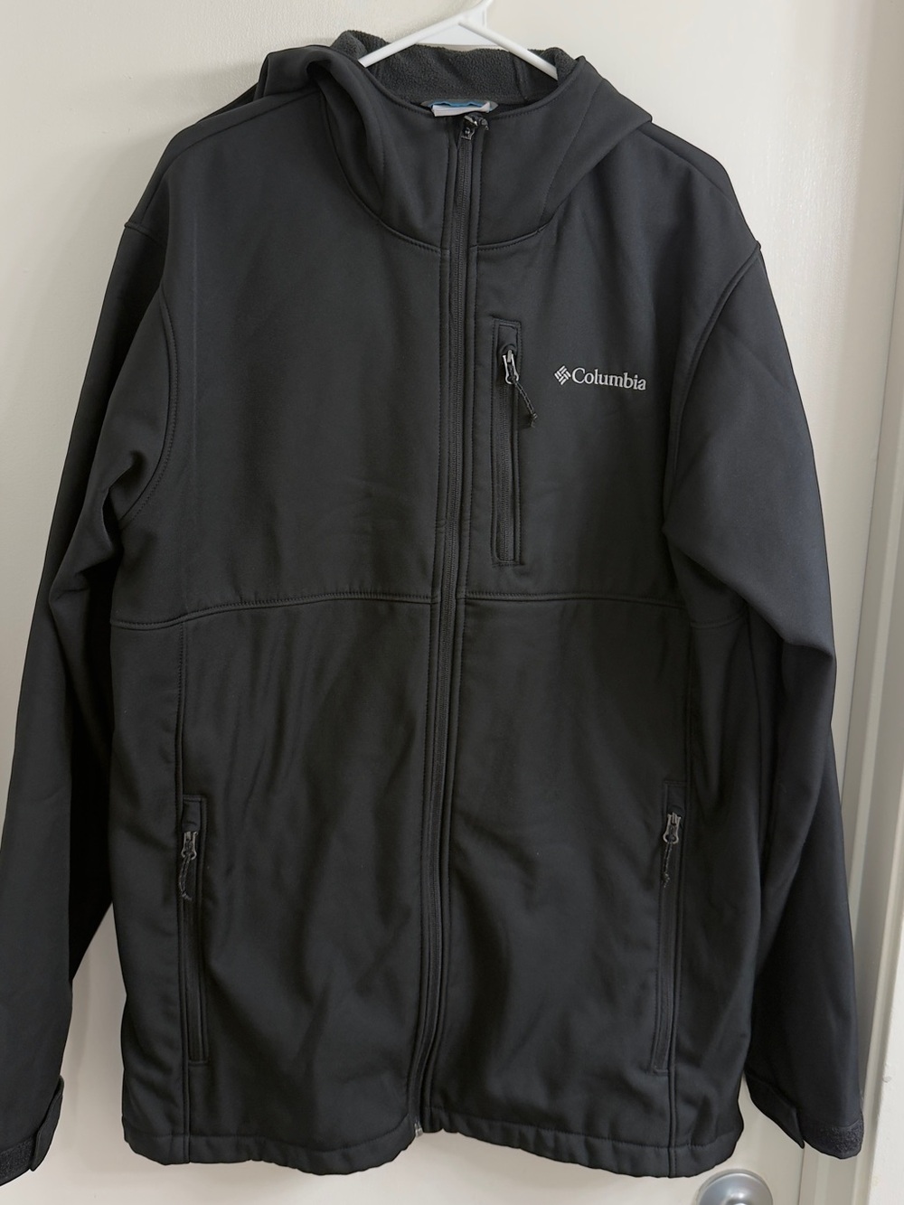 Columbia Black Hooded Softshell Jacket